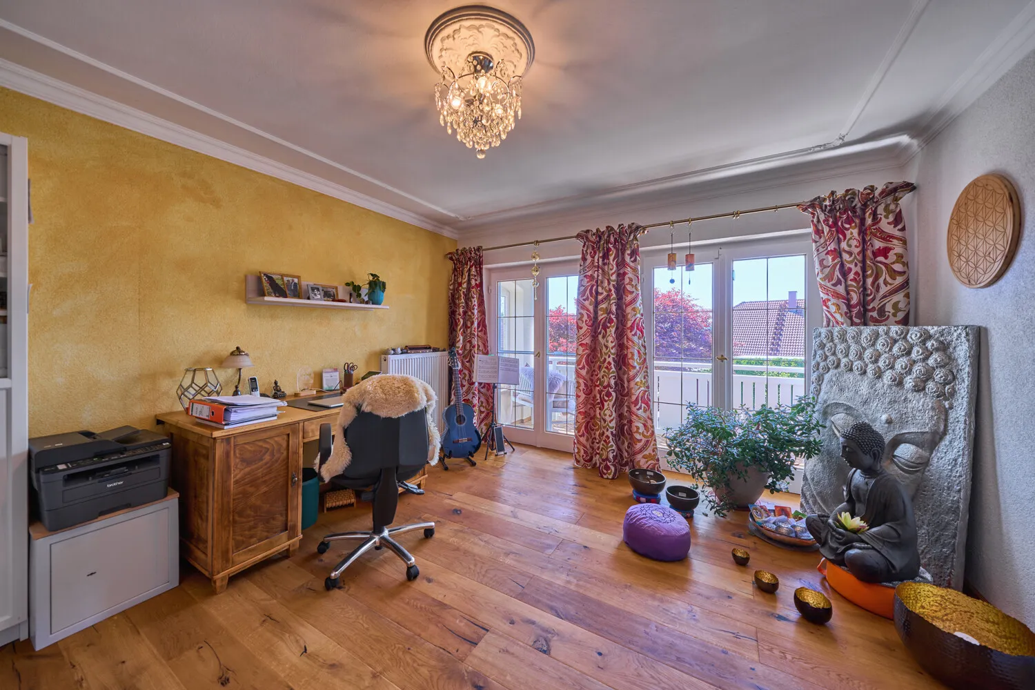 Büro EG
