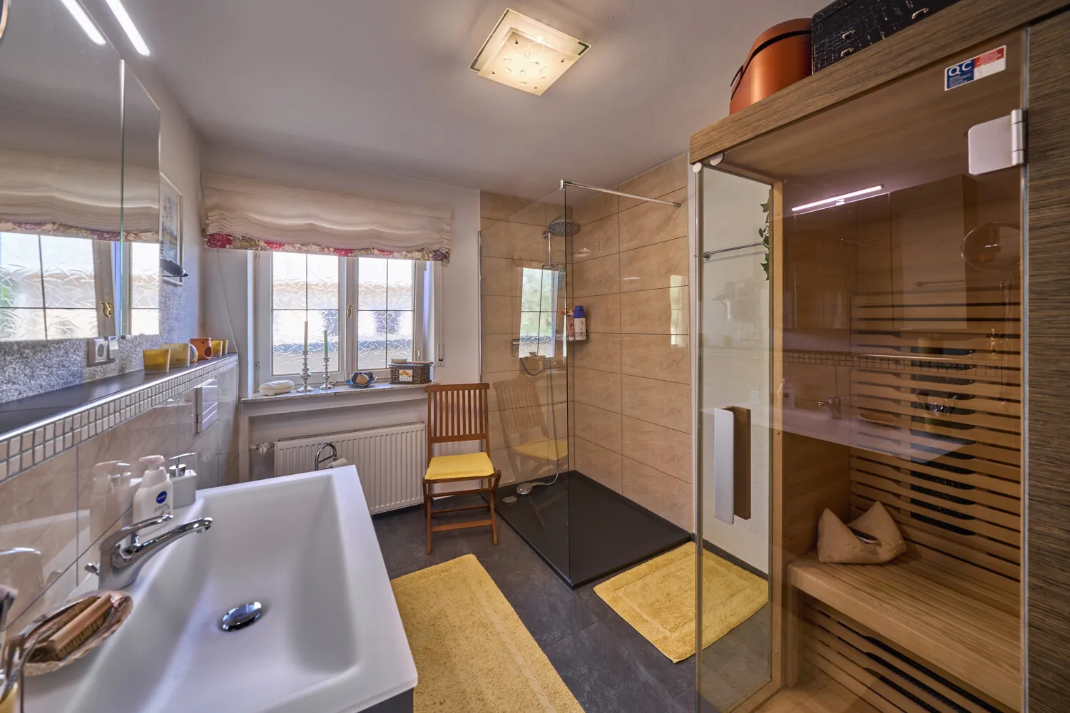 Badezimmer EG