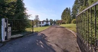 von_poll_real_estate_property_25259009_image_0