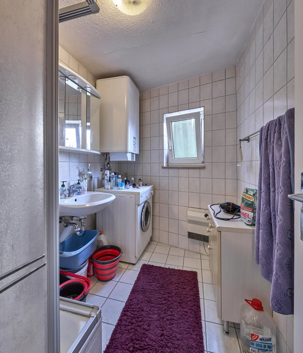 Badezimmer WE VI 2.OG/DG