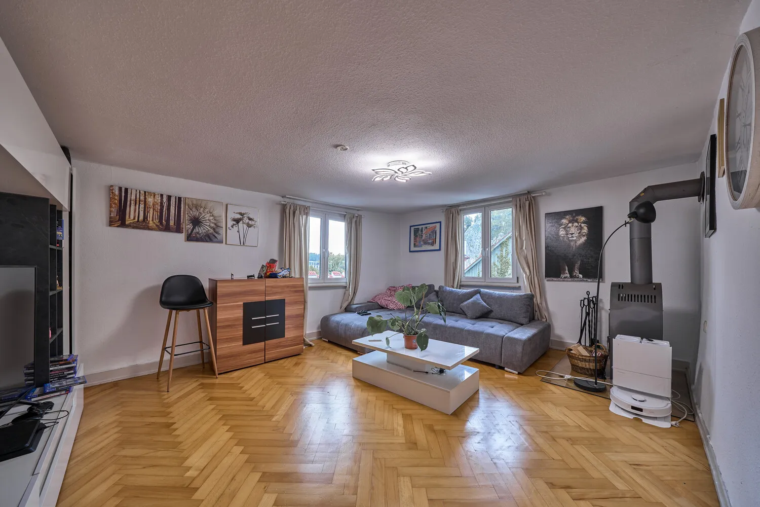 Wohnzimmer WE V 1.OG