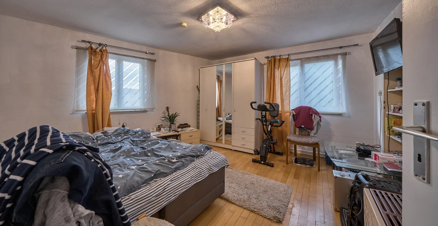 Schlafzimmer WE VI 2.OG/DG