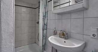 von_poll_real_estate_property_25259005_image_11