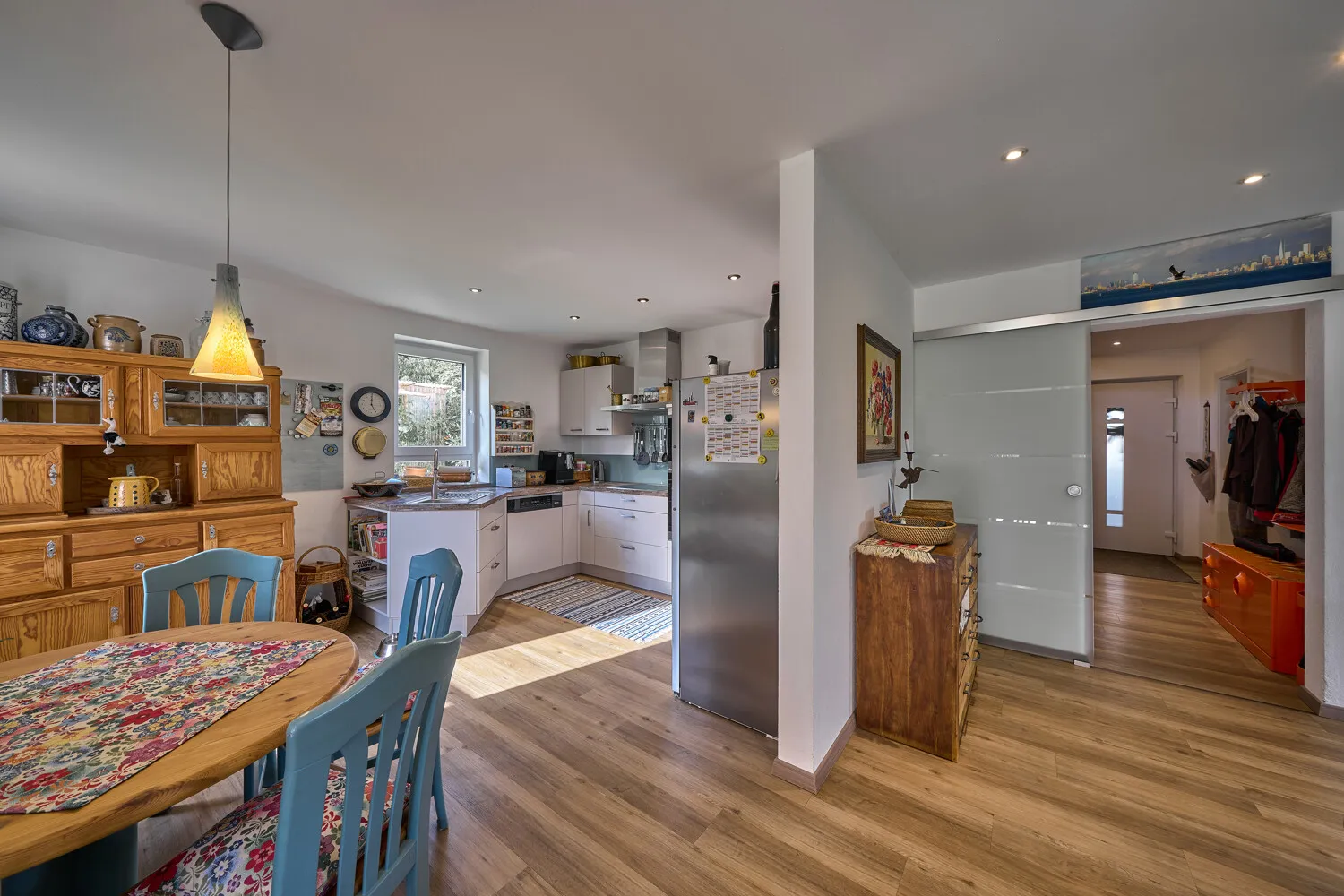 Küche und Essbereich EG