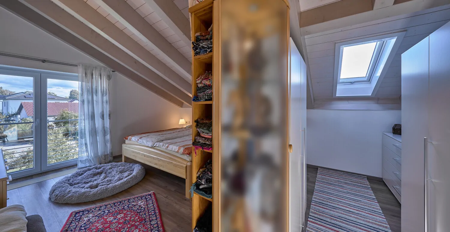 Schlafzimmer I DG inklusive Ankleide