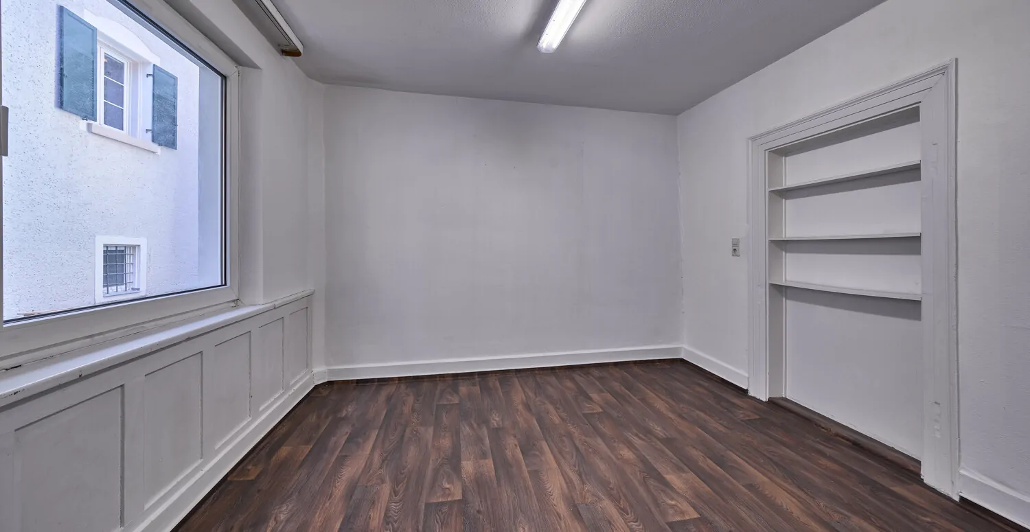 Zimmer III Wohnung 2.OG