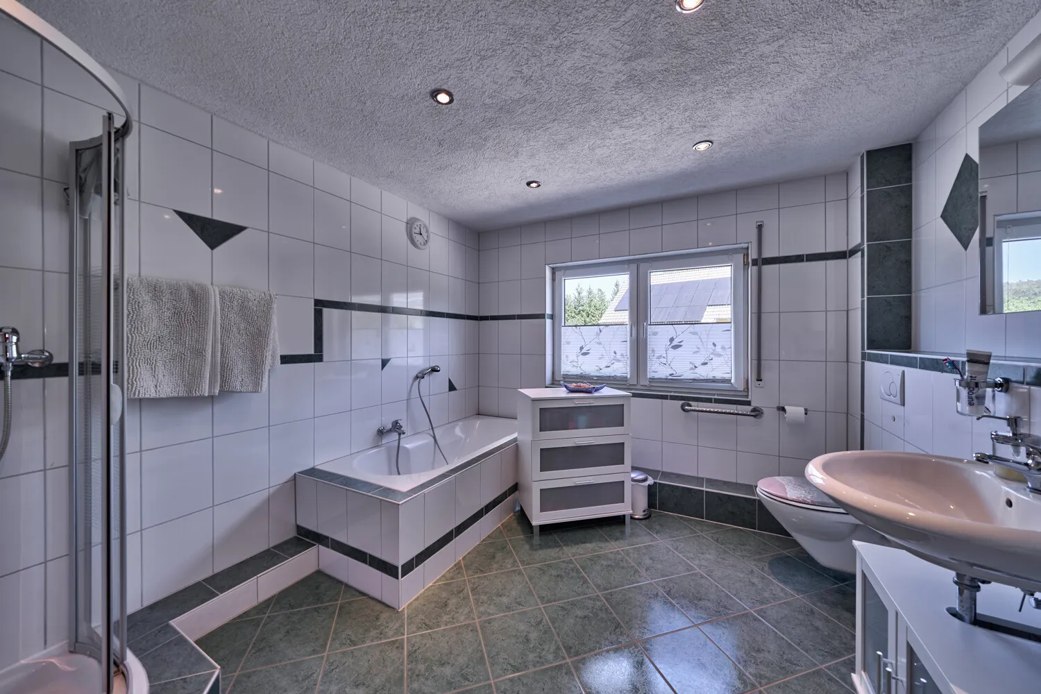 Badezimmer DG