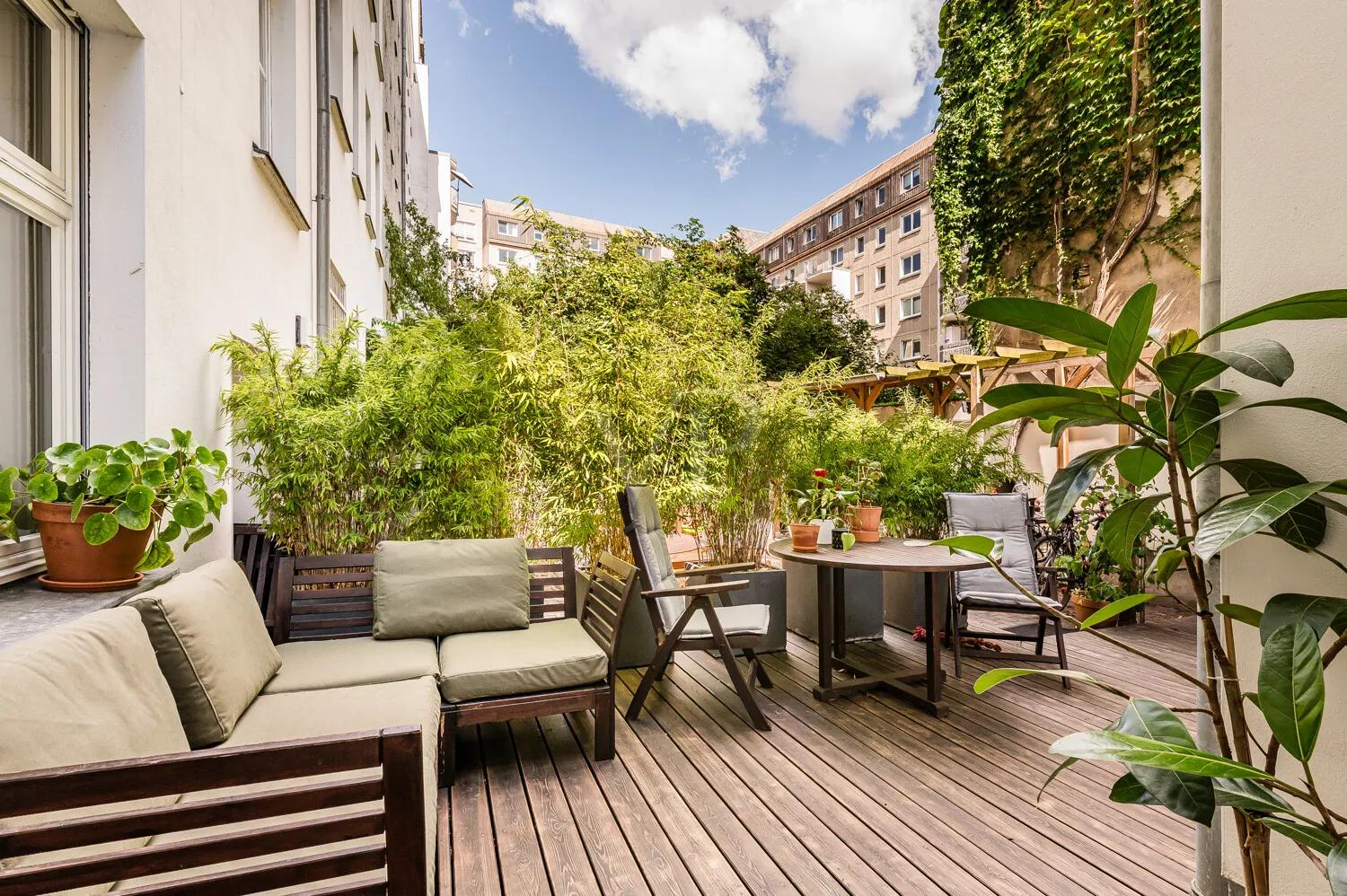 Terrasse an der Wohnung