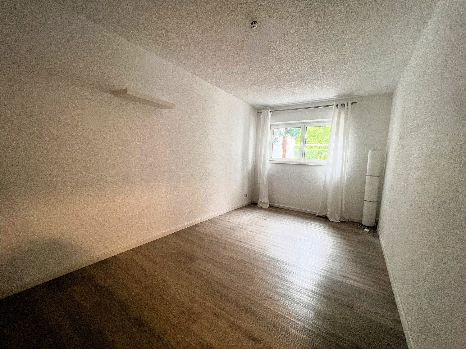 Zimmer Hangeschoss