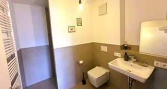 von_poll_real_estate_property_25258016_image_11