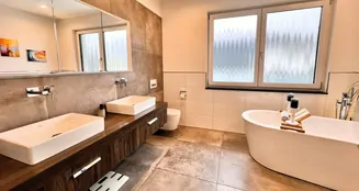 von_poll_real_estate_property_25258025_image_8