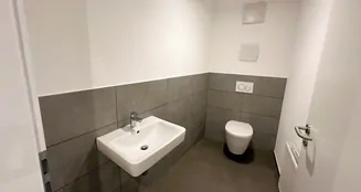 von_poll_real_estate_property_25258019_image_3