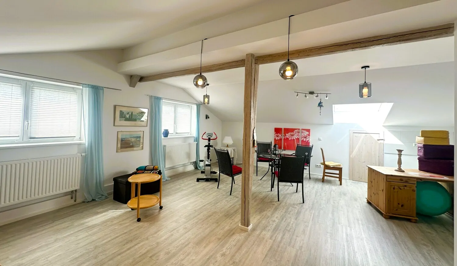 Wohn- / Schlafräumlichkeiten im DG