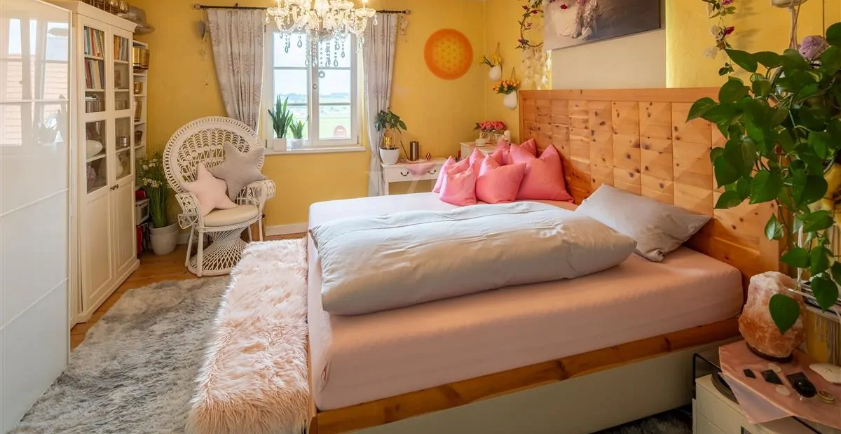 ö Schlafzimmer 1. OG