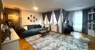 von_poll_real_estate_property_25258029_image_0