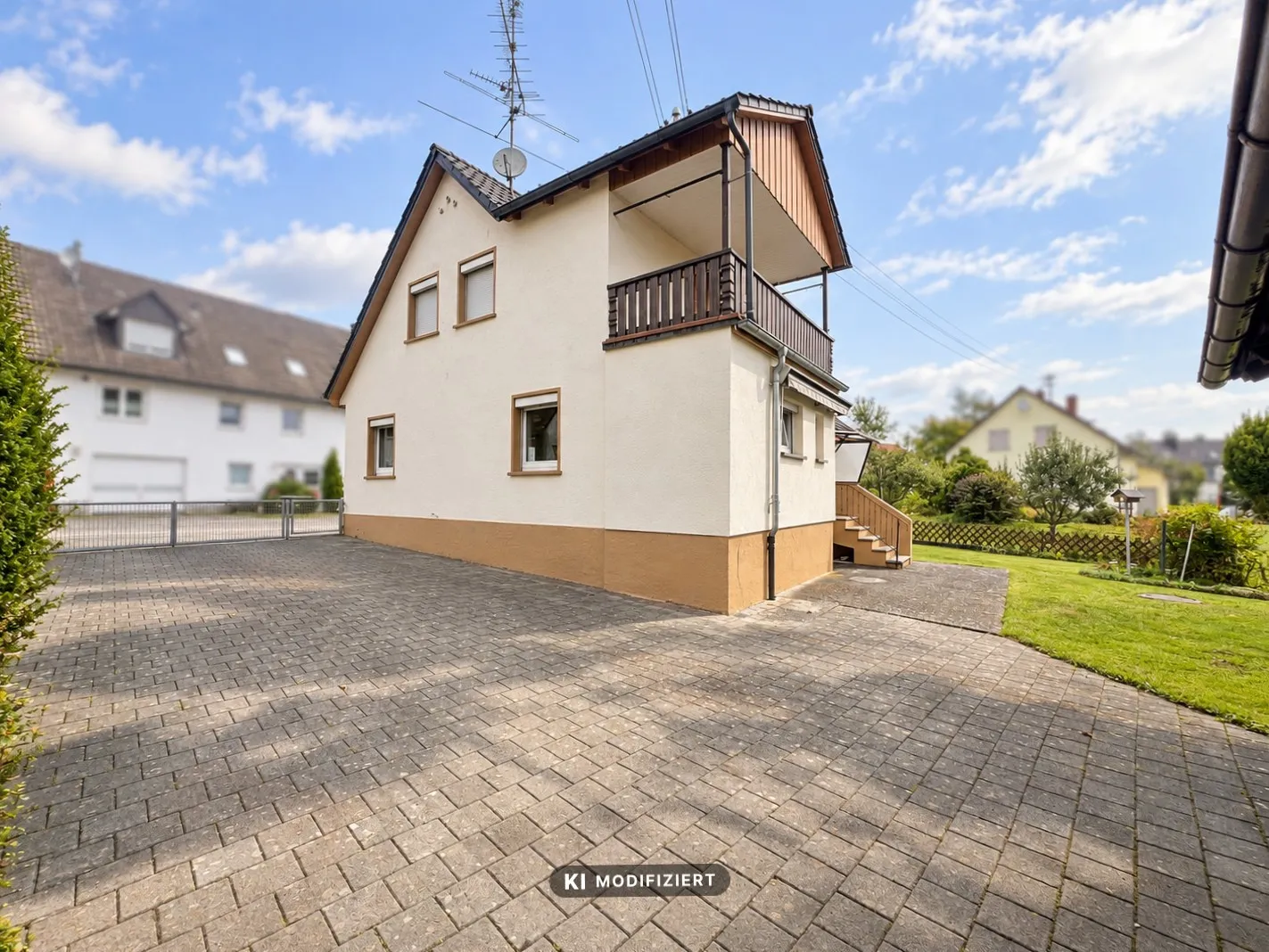 Vorplatz Garagen