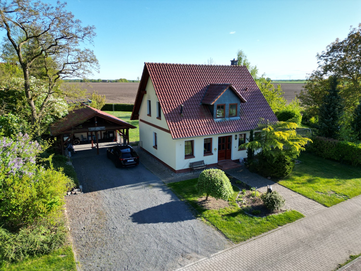 Ansicht straßenseitig