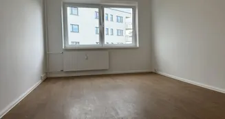 von_poll_real_estate_property_25466015_image_1