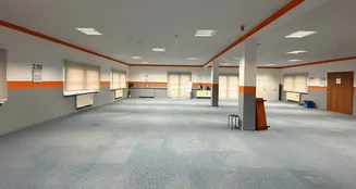 von_poll_real_estate_property_25472012_image_0