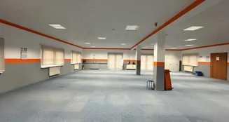 von_poll_real_estate_property_25472012_image_0