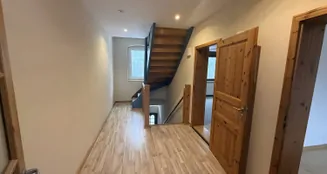 von_poll_real_estate_property_26472010_image_1