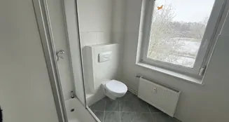 von_poll_real_estate_property_26472010_image_2