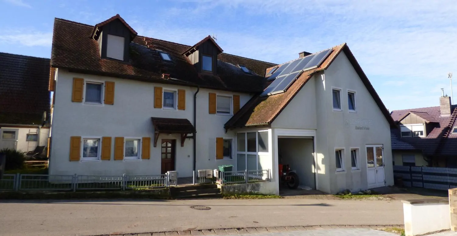 Mehrfamilienhaus
