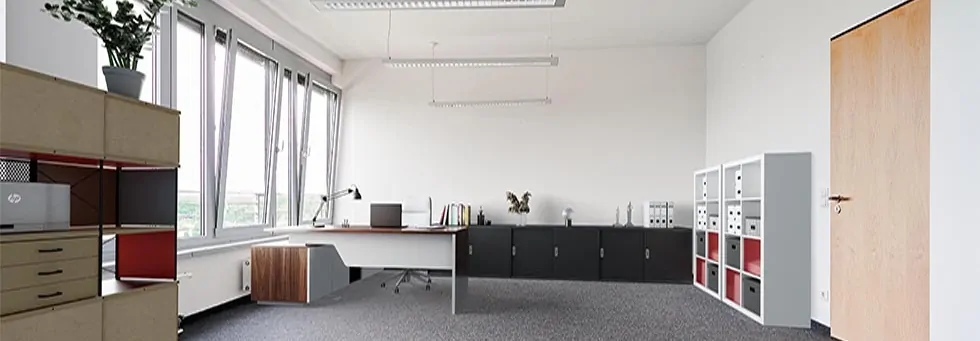 Büro-moebeliert