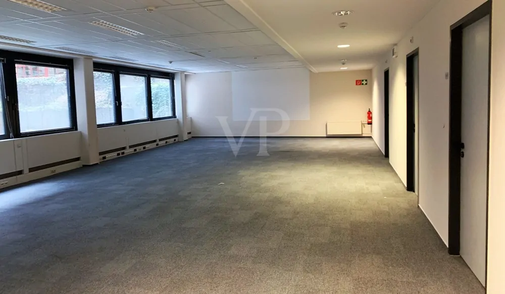 Büro mit Lager OMGI