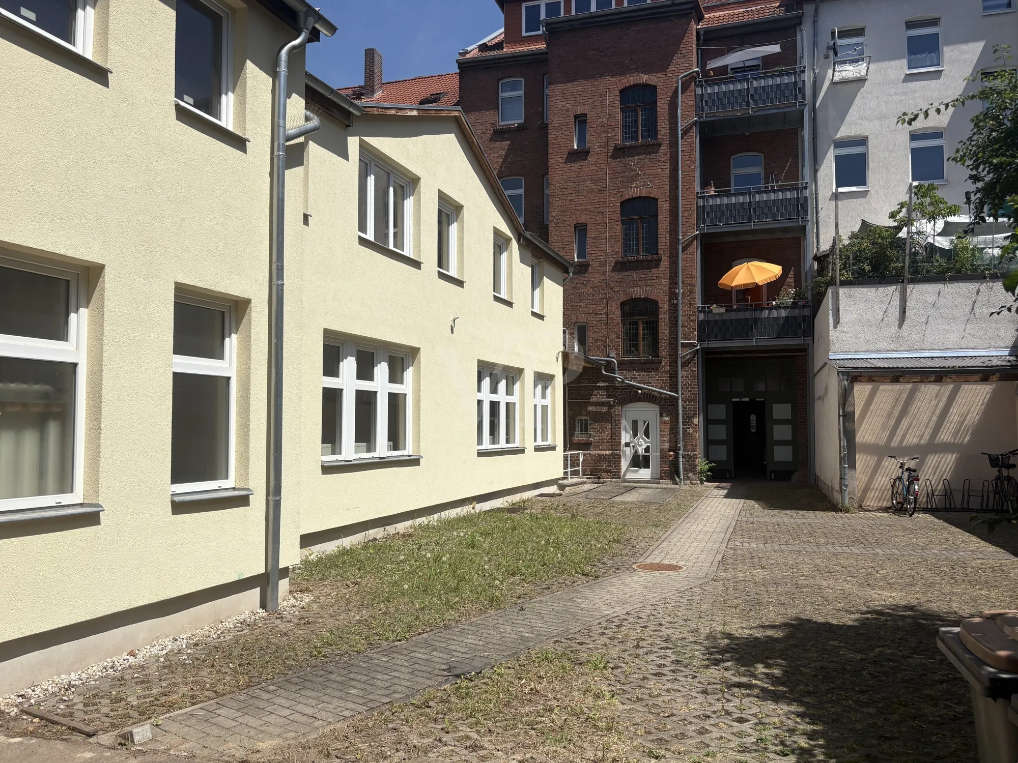 Hinterhof Blick Haupthaus