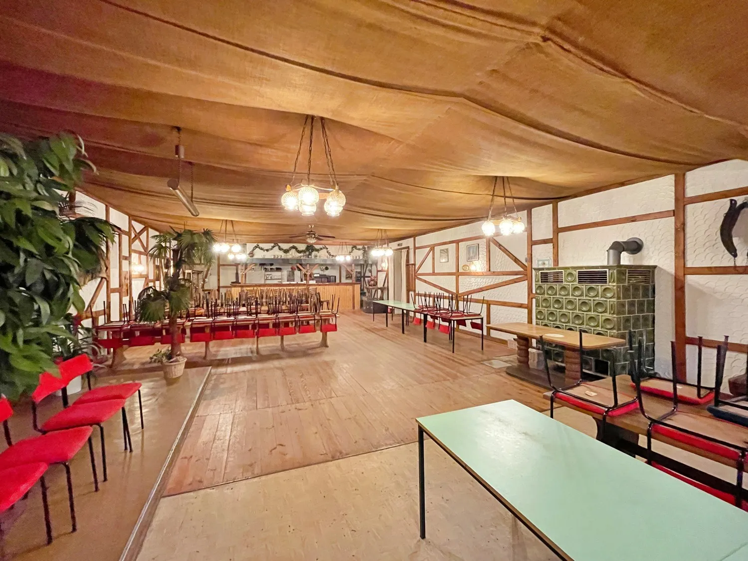 Ferme historique à trois côtés : auberge unique à Golmsdorf