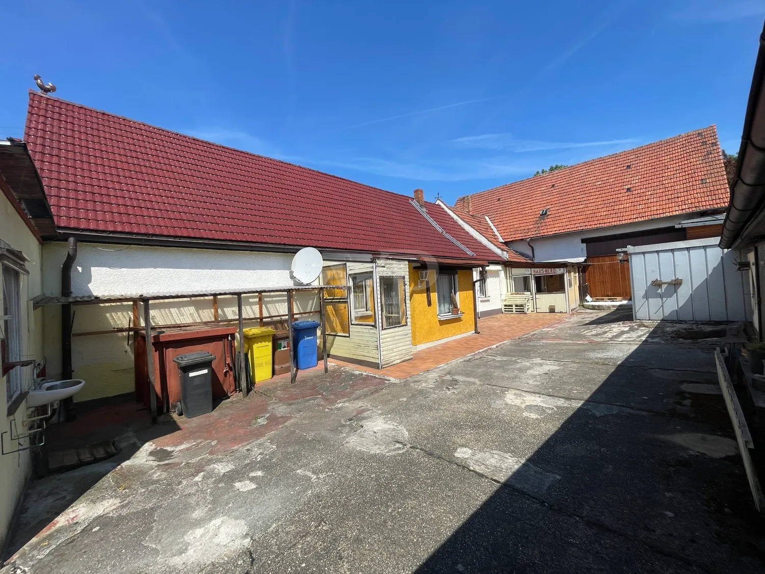 Wohnhaus mit Nebengelass in Jena-Drackendorf