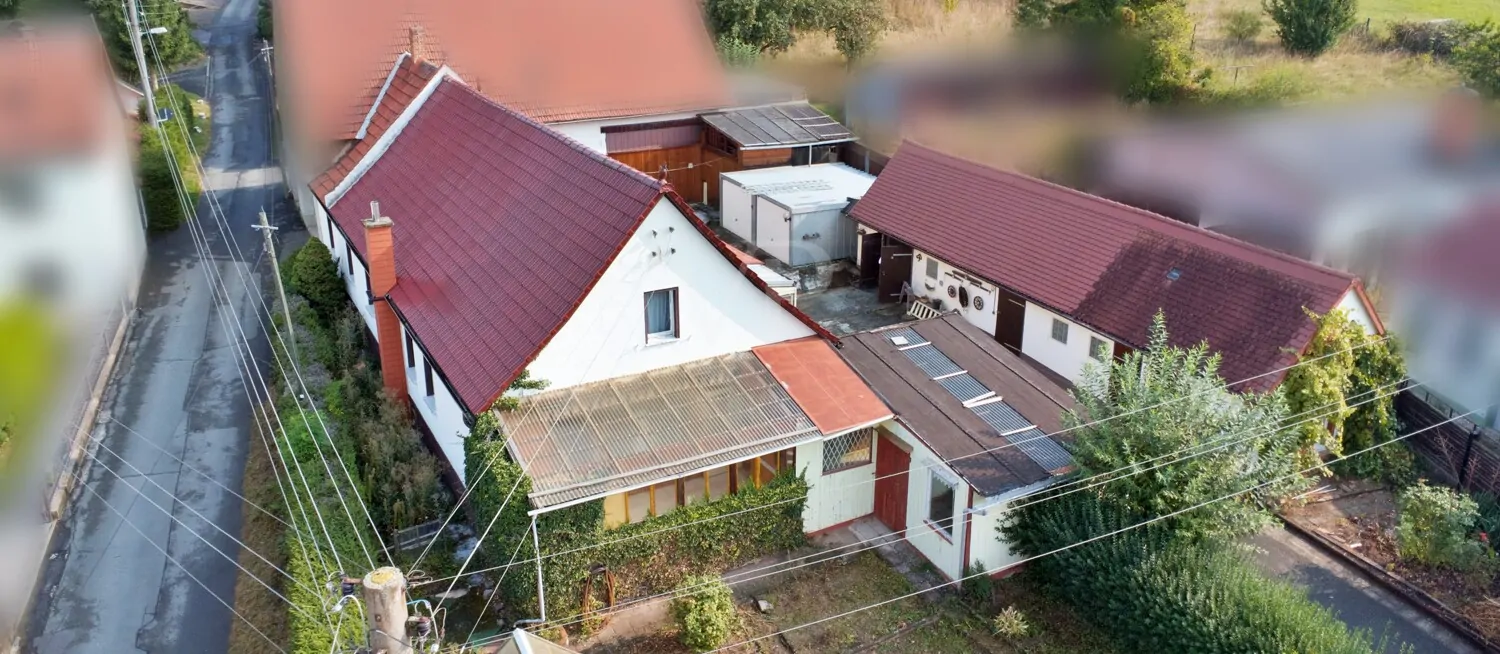 Wohnhaus mit Nebengelass in Jena-Drackendorf