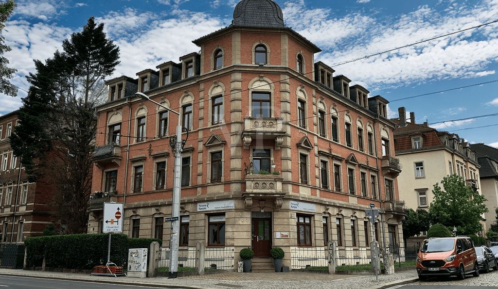 Straßenansicht