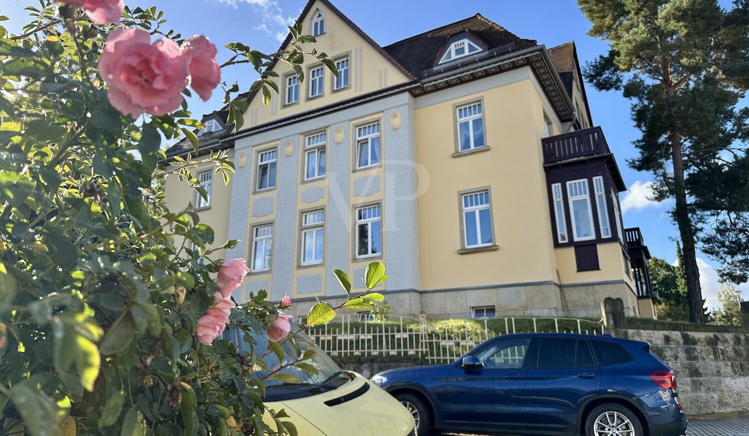 Straßenansicht