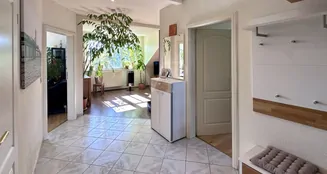 von_poll_real_estate_property_25441066_image_1