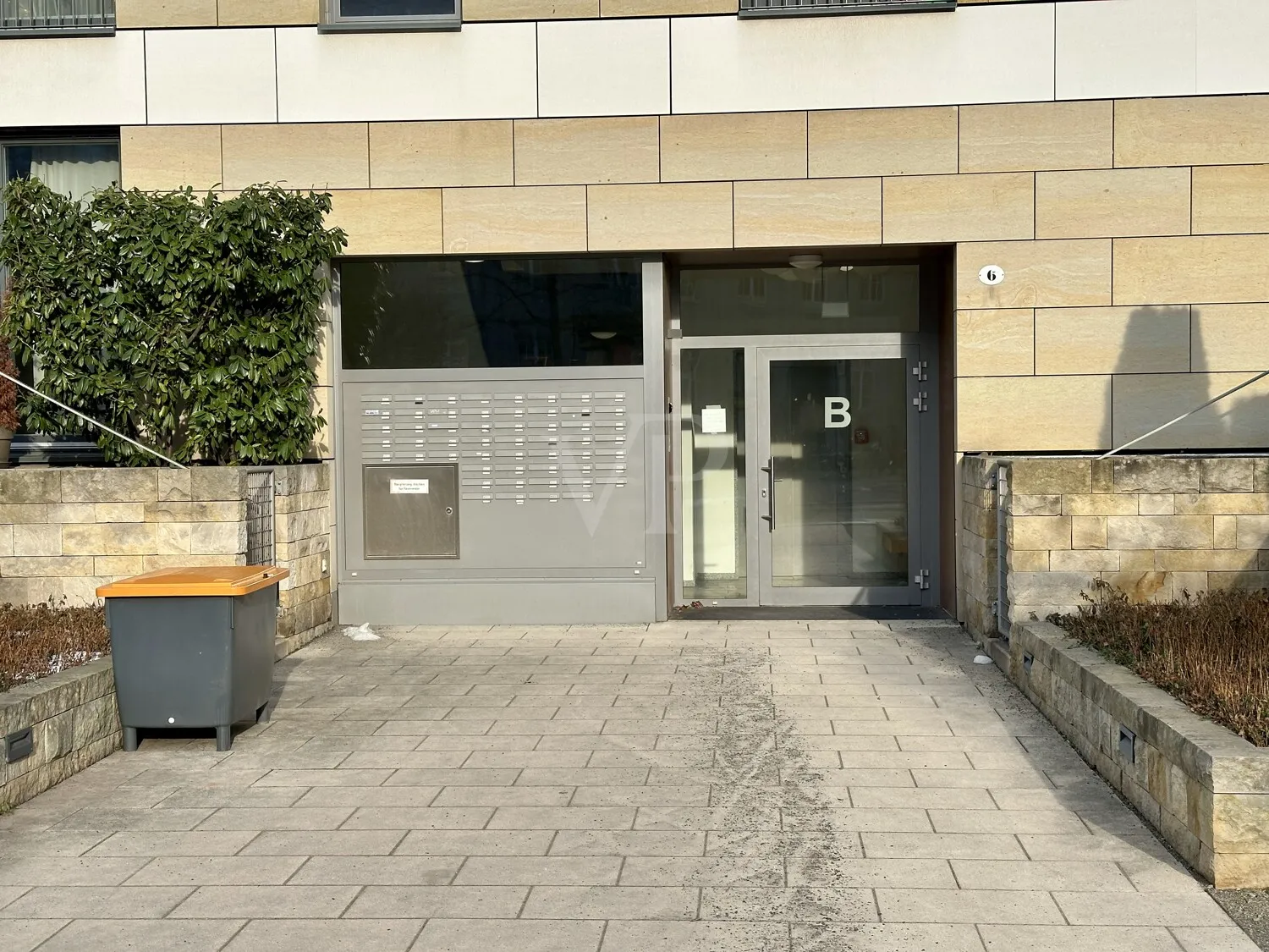 Eingangsbereich Hertha-Lindner-Straße 6