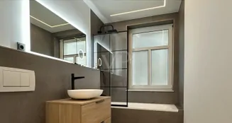 von_poll_real_estate_property_25441070_image_0