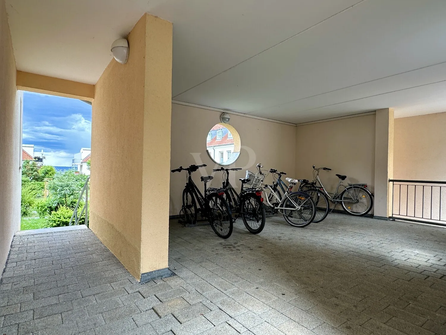 Außen-Fahrradstellplatz