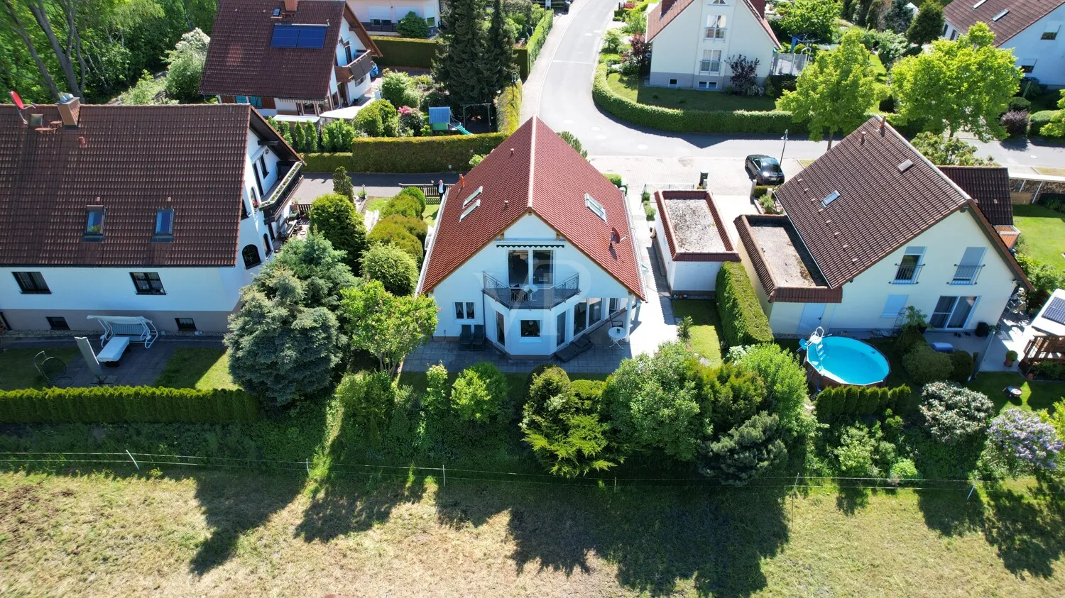 Rückwärtige Ansicht