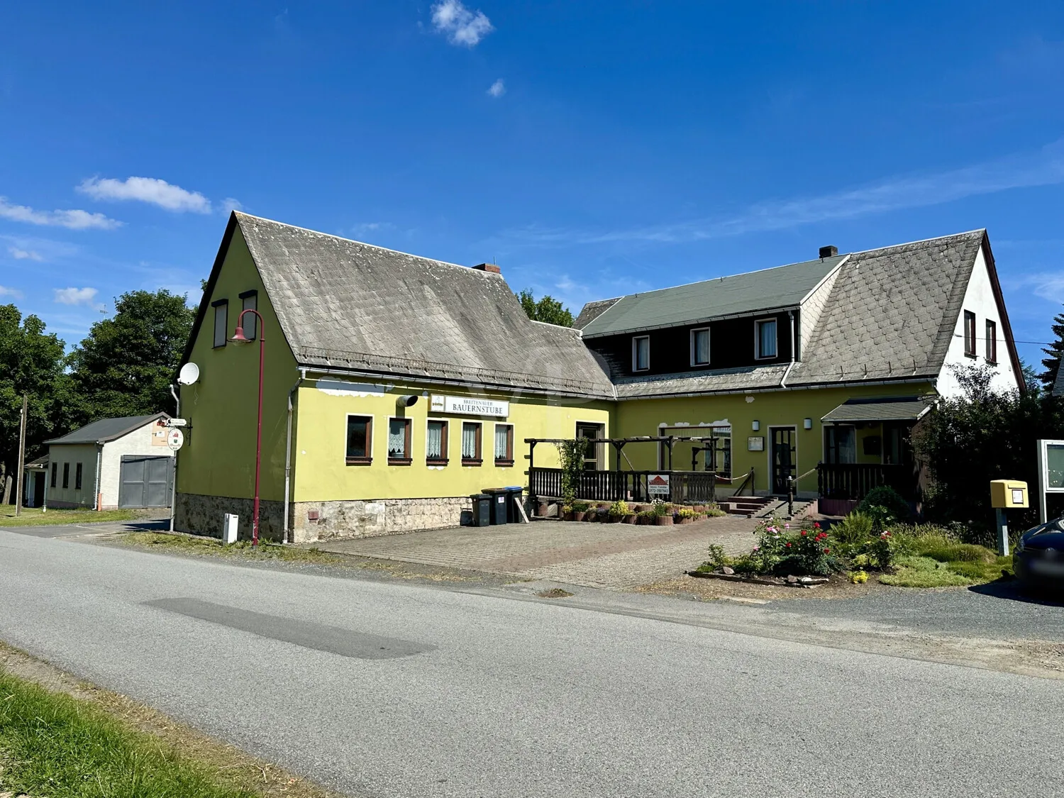 Straßenansicht