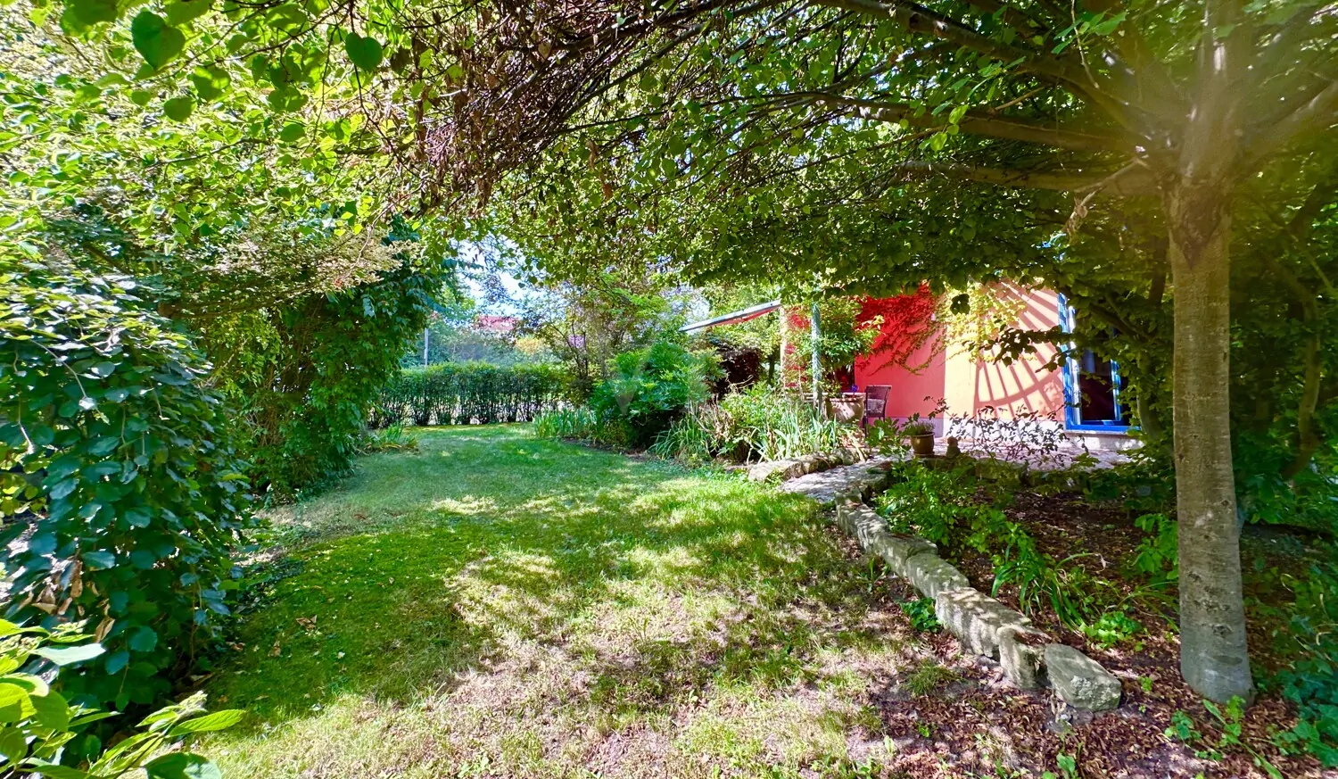 und schöner Gehölze