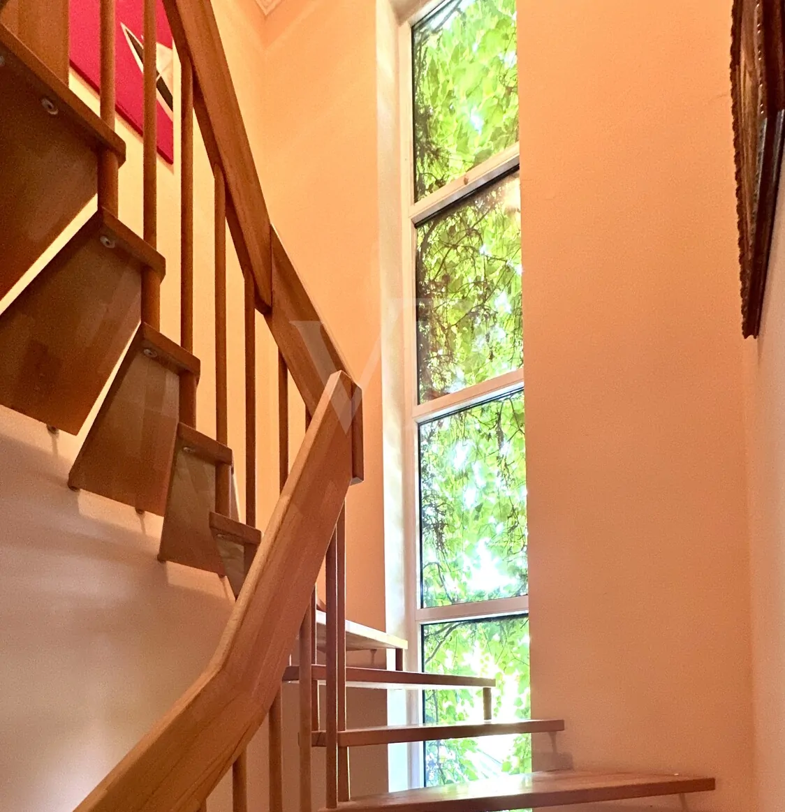 Lichtband im Treppenhaus