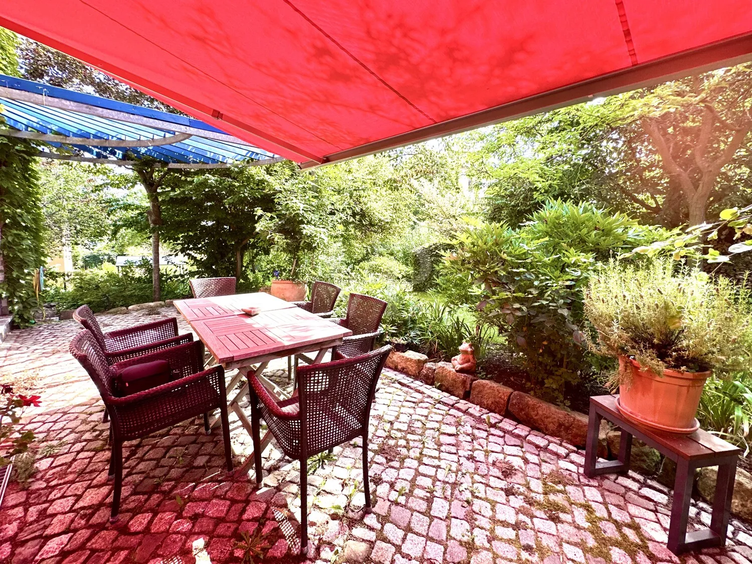 herrliche Terrasse inkl. Markise