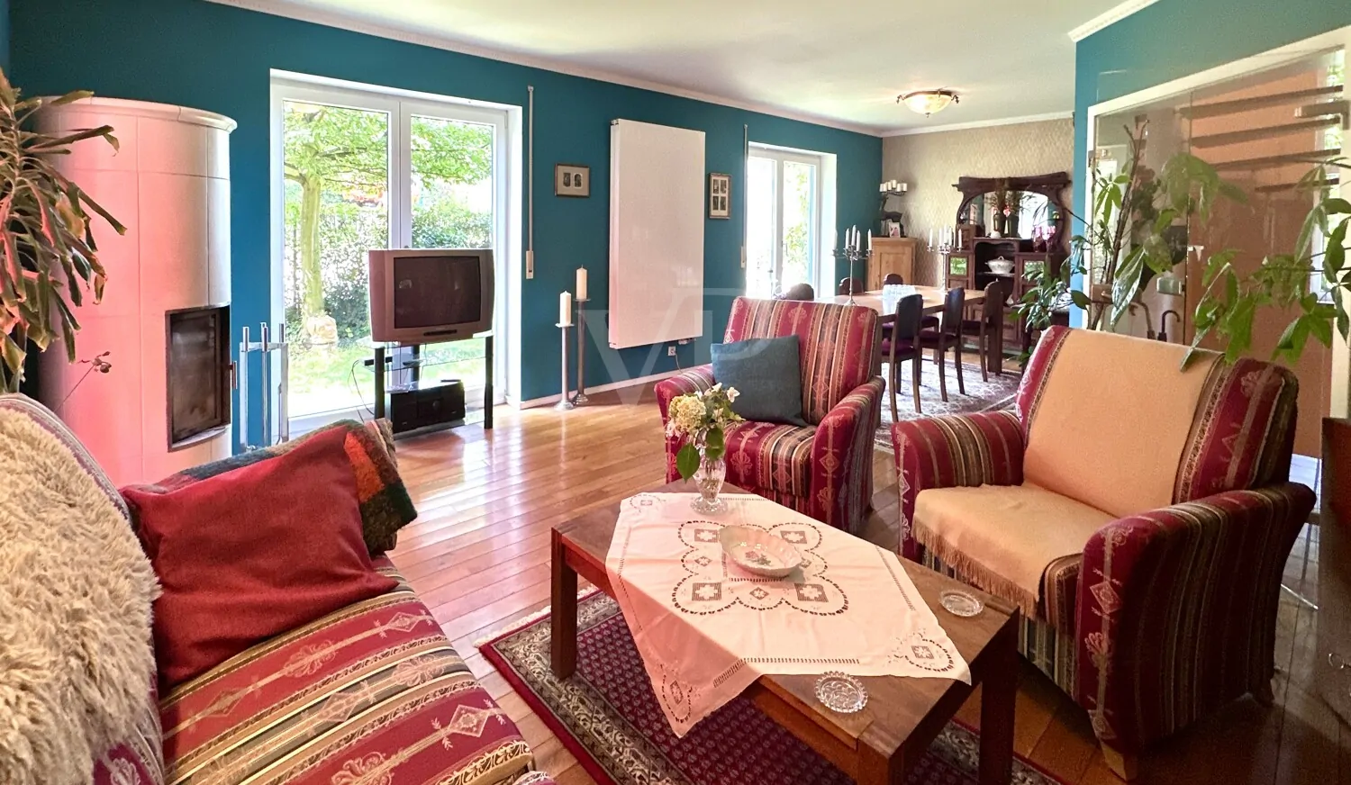 mit Parkettfußboden