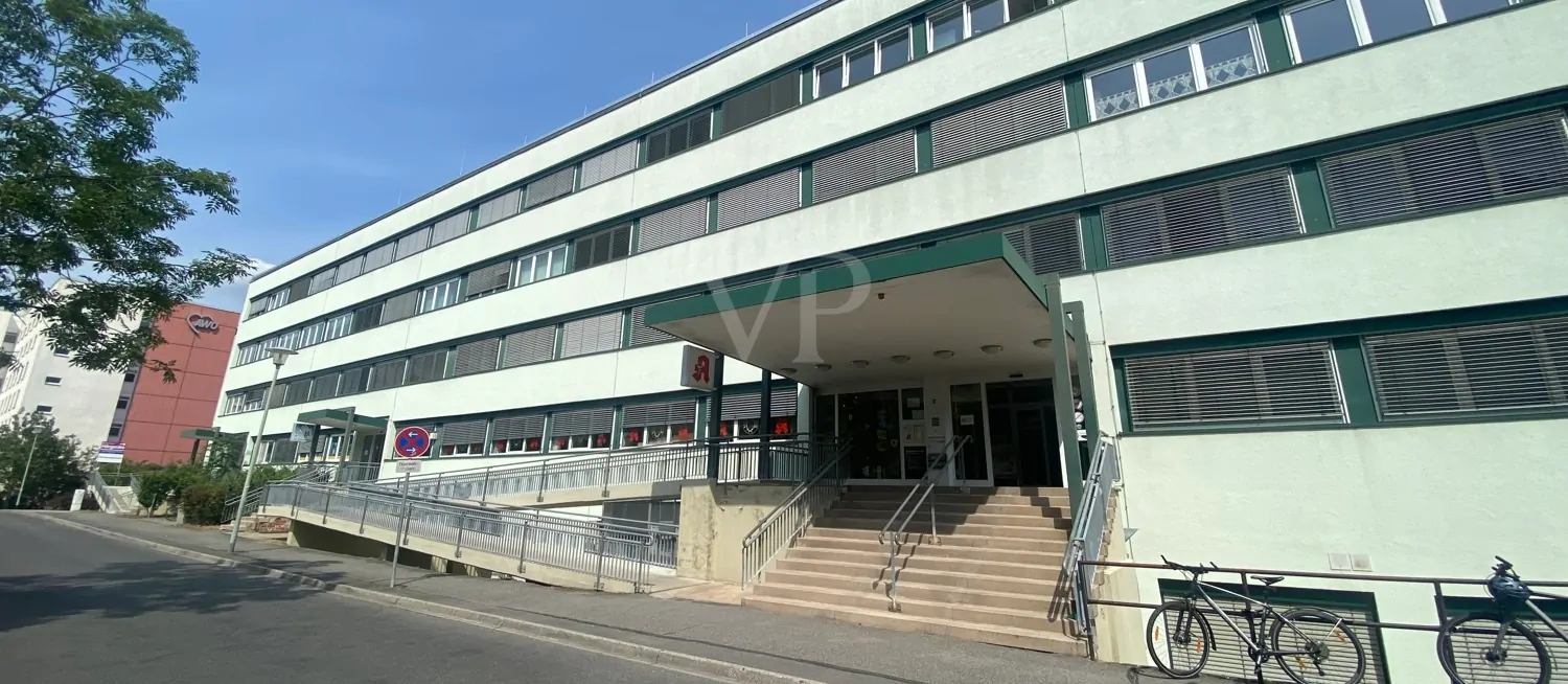 Hinteransicht Apotheke