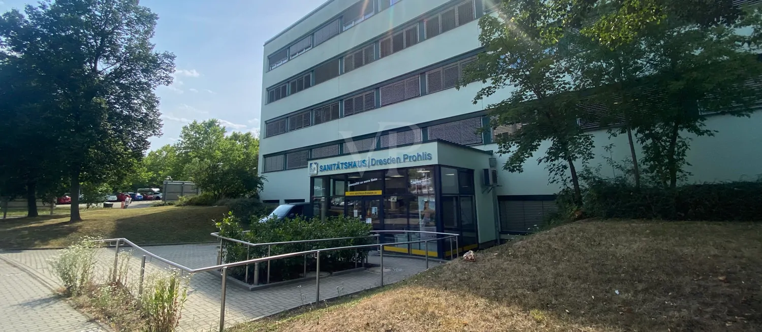 Haupteingang  Ärztehaus