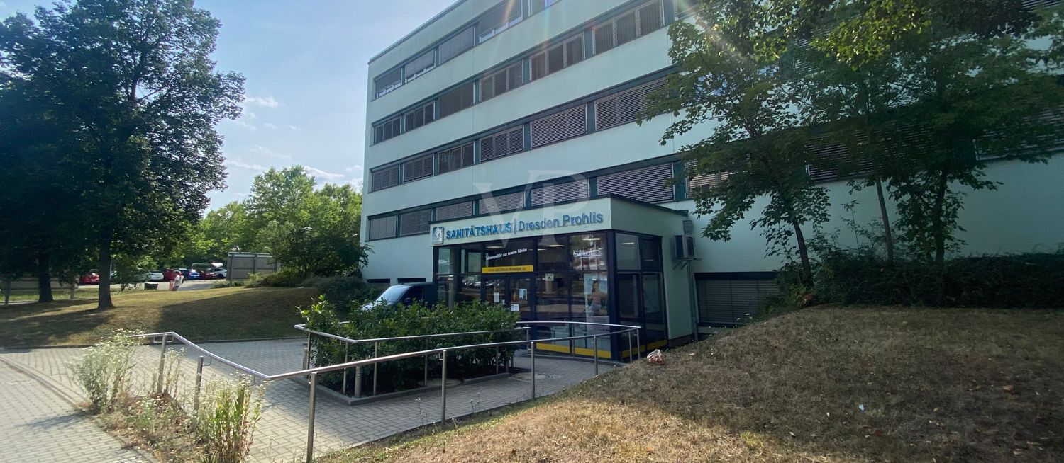 Haupteingang  Ärztehaus