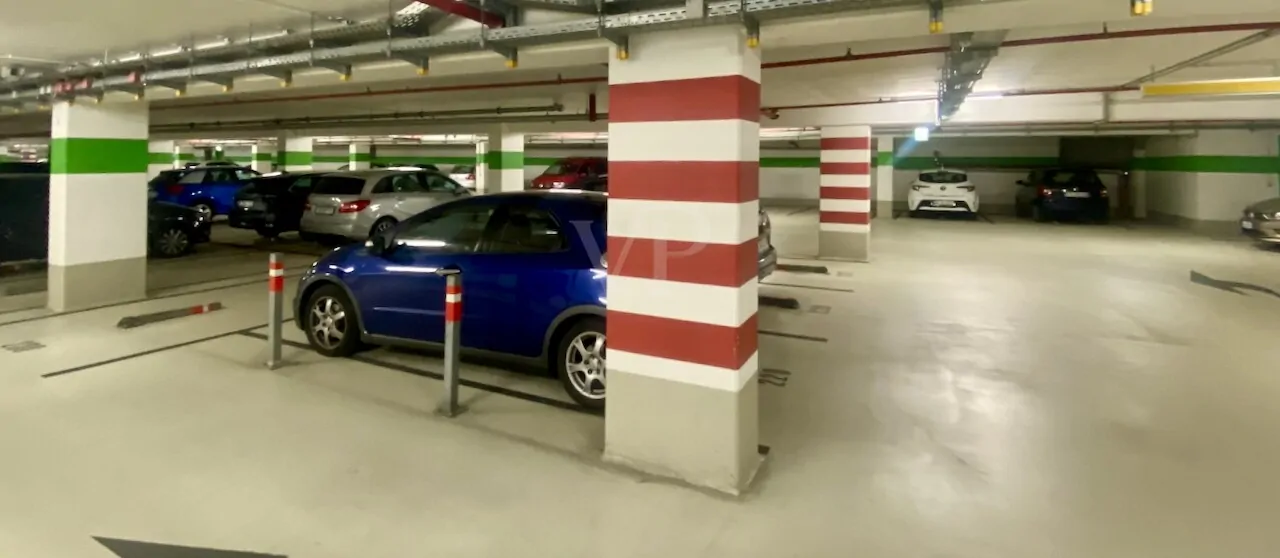 Tiefgaragenstellplatz