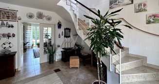 von_poll_real_estate_property_QE999_image_12